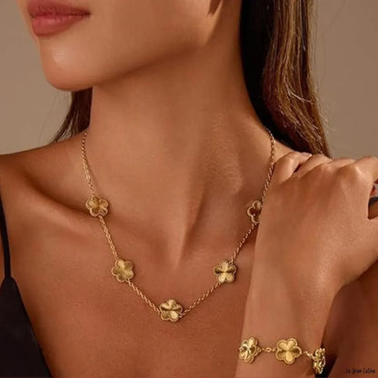 Set Trébol Bañado en Oro 18K – Pulsera y Collar, Buena Suerte y Elegancia - Tiendas La Gran Latina